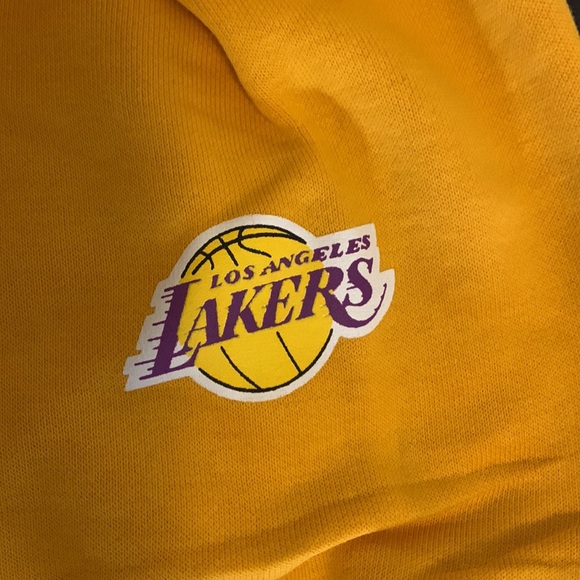 Peace Collective x NBA sweater - Picture 3 of 3